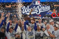 开云app-2025年MLB世界(jiè)大赛第七战创惊人的收视数据，美国棒球界(jiè)迎来利好(hǎo)