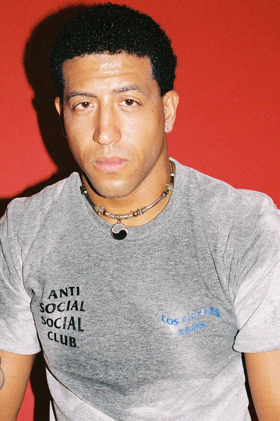 涵盖 32 支 NFL 球队！Anti Social Social Club x NFL 官方联名登场