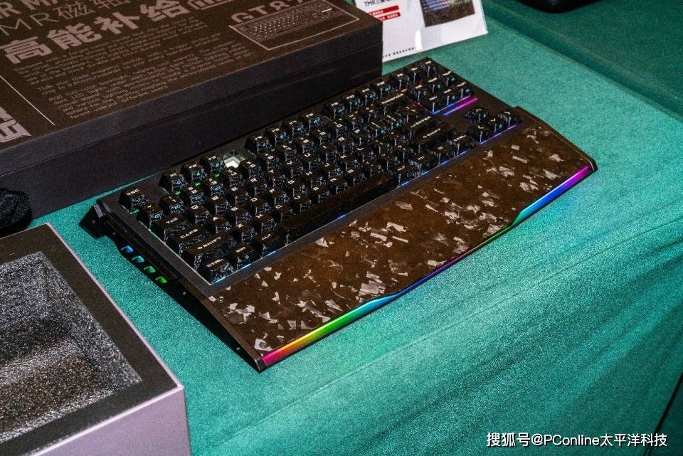 2025达尔优电竞高校赛广州收官：AE7鼠标发布，Ultra系列亮相