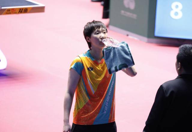 王曼昱：分分钟可能输掉比赛，太不应该了！